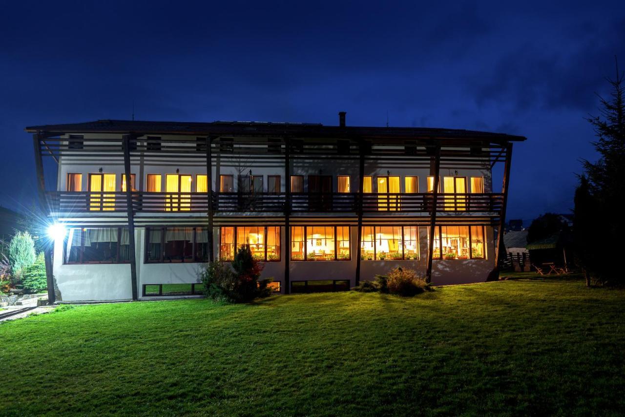 Hotel Casa Muntelui Fundata Exterior foto